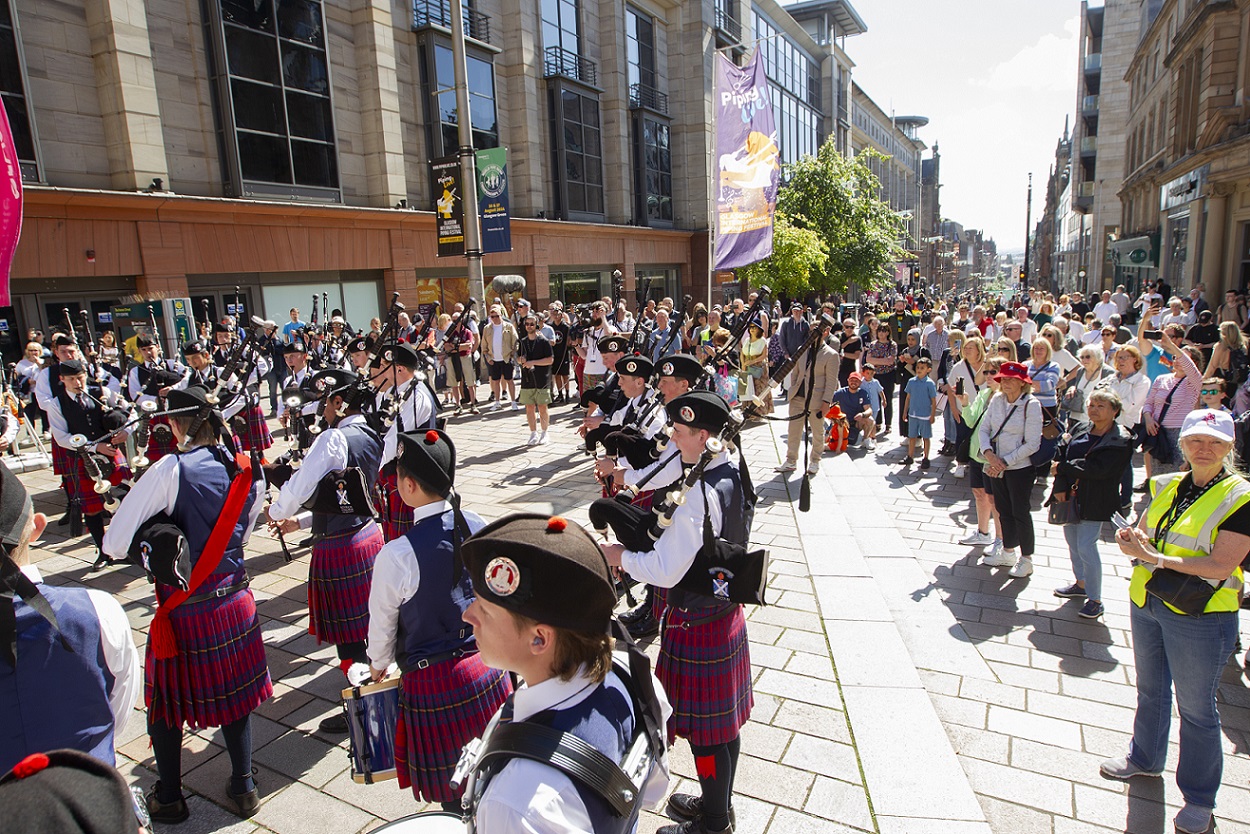 Pipers on Buchanan Street, Glasgow